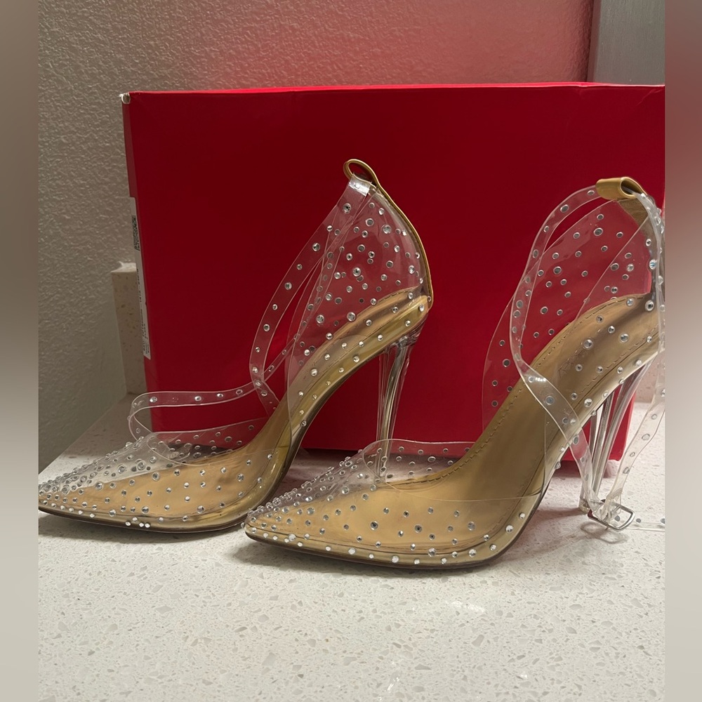 SHOE DAZZLE | CLEAR BEDAZZLED PUMPS | WOMEN’S SIZE 7